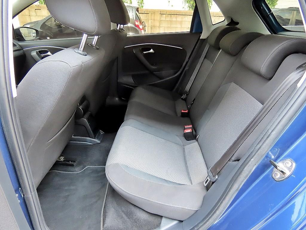 폭스바겐 폴로 1.4 TDI 블루모션 R-LINE 이미지 6