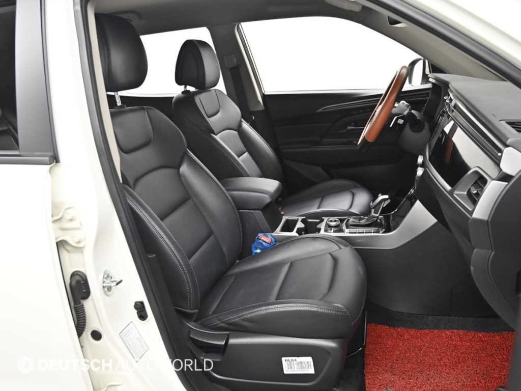 KG모빌리티(쌍용) 코란도 뷰티풀코란도 2WD 가솔린 1.5 C7 이미지 10