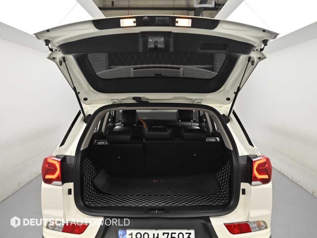 KG모빌리티(쌍용) 코란도 뷰티풀코란도 2WD 가솔린 1.5 C7 이미지 19