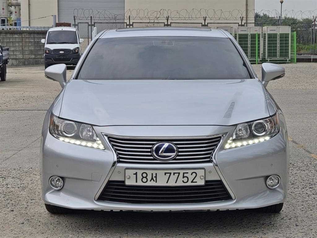 렉서스 ES 뉴ES300h 프리미엄 이미지 1