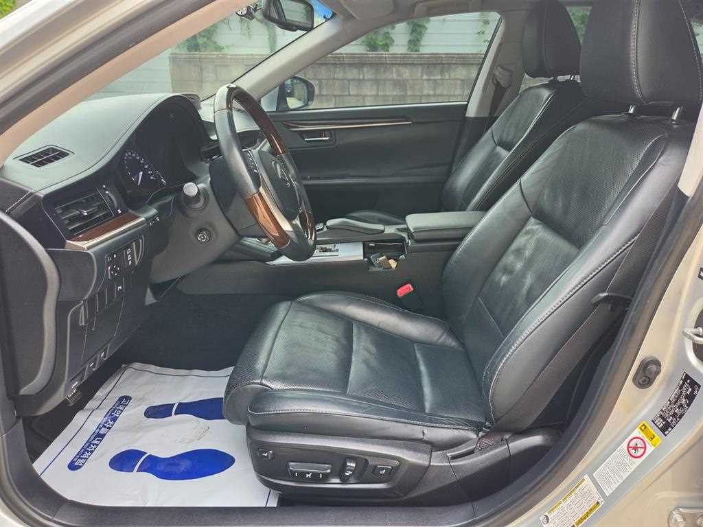 렉서스 ES 뉴ES300h 프리미엄 이미지 5