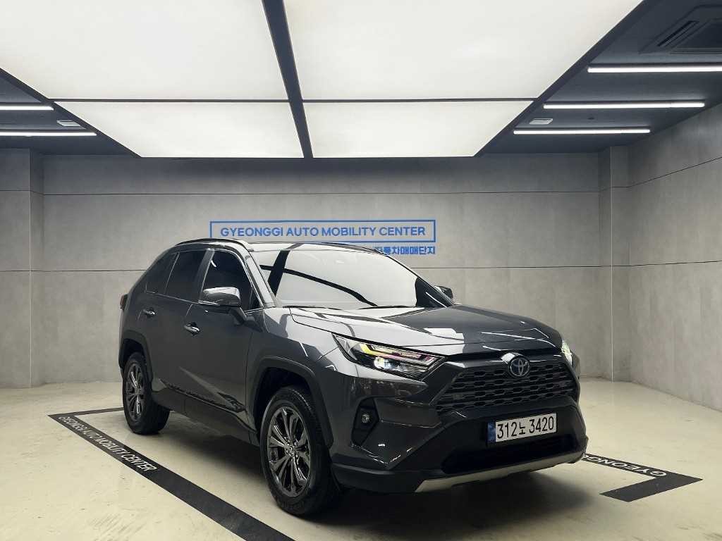 토요타 라브4 RAV4(5세대) 2.5 4WD 하이브리드 LTD 이미지 1