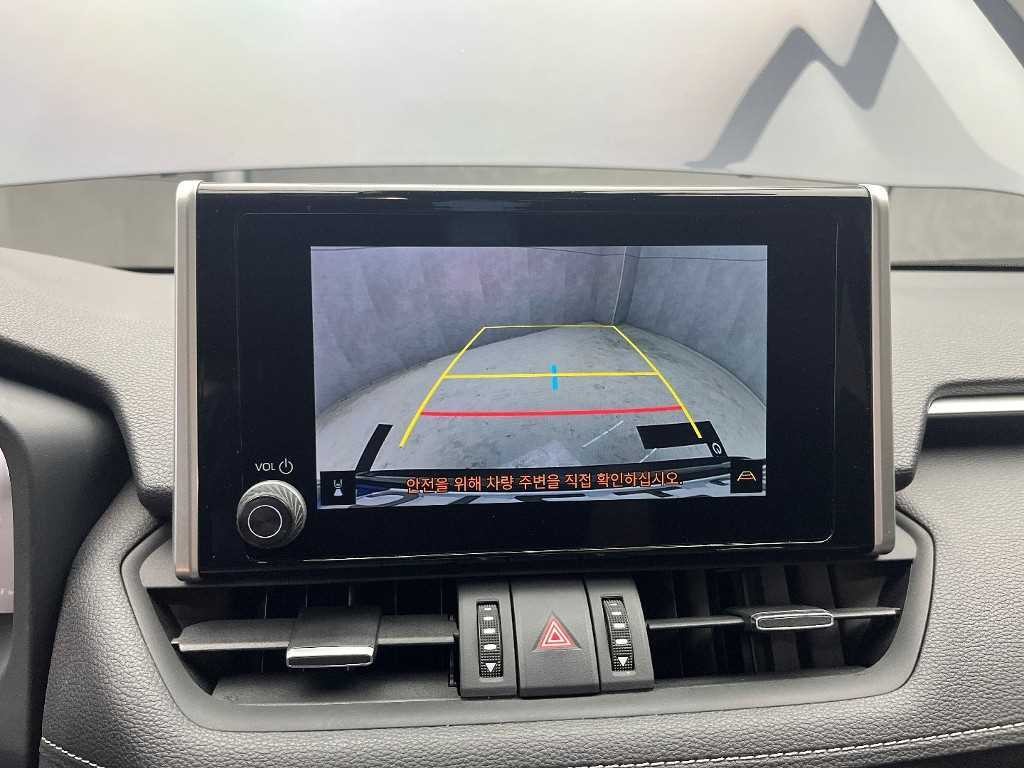 토요타 라브4 RAV4(5세대) 2.5 4WD 하이브리드 LTD 이미지 14