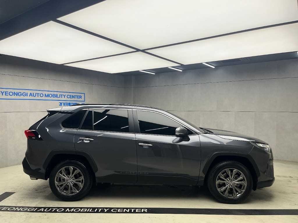 토요타 라브4 RAV4(5세대) 2.5 4WD 하이브리드 LTD 이미지 2