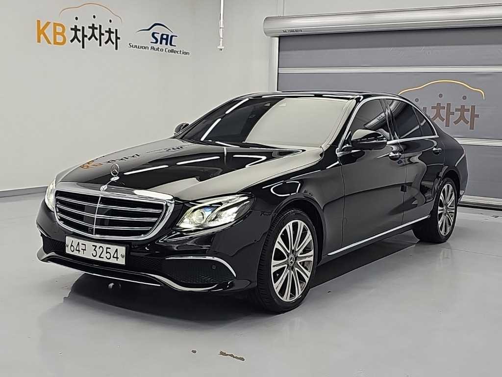 벤츠 E 클래스 E-클래스 W213 E400 4MATIC 익스클루시브 이미지 1