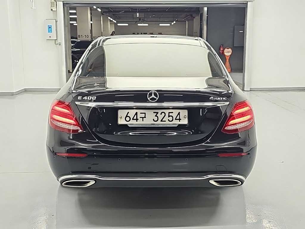 벤츠 E 클래스 E-클래스 W213 E400 4MATIC 익스클루시브 이미지 3