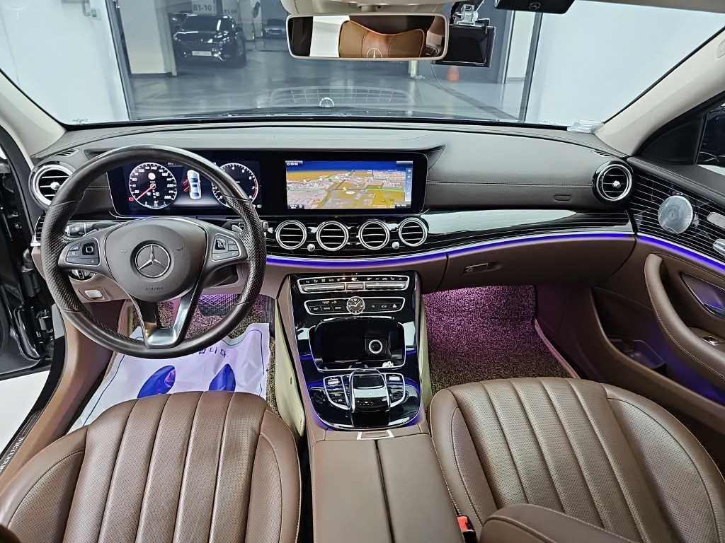 벤츠 E 클래스 E-클래스 W213 E400 4MATIC 익스클루시브 이미지 7