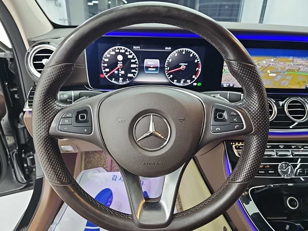 벤츠 E 클래스 E-클래스 W213 E400 4MATIC 익스클루시브 이미지 9