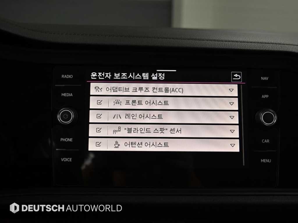 폭스바겐 제타 올 뉴 제타 1.4 TSI 프레스티지 이미지 17