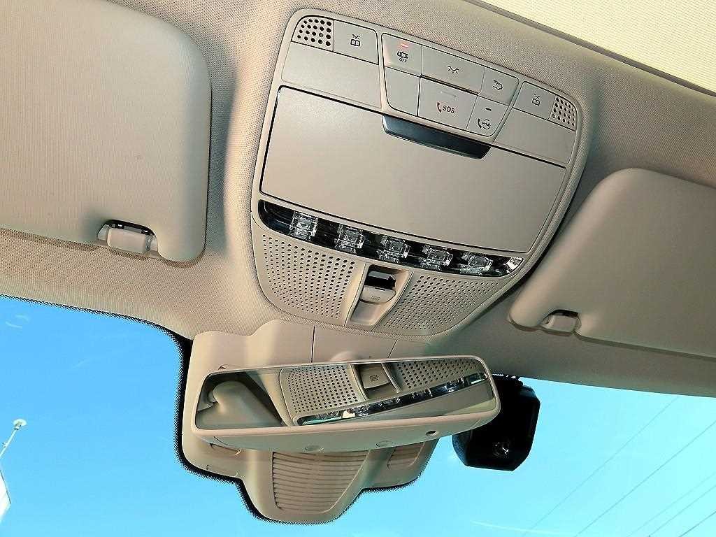벤츠 E 클래스 E-클래스 W213 E300 4MATIC 익스클루시브 이미지 15