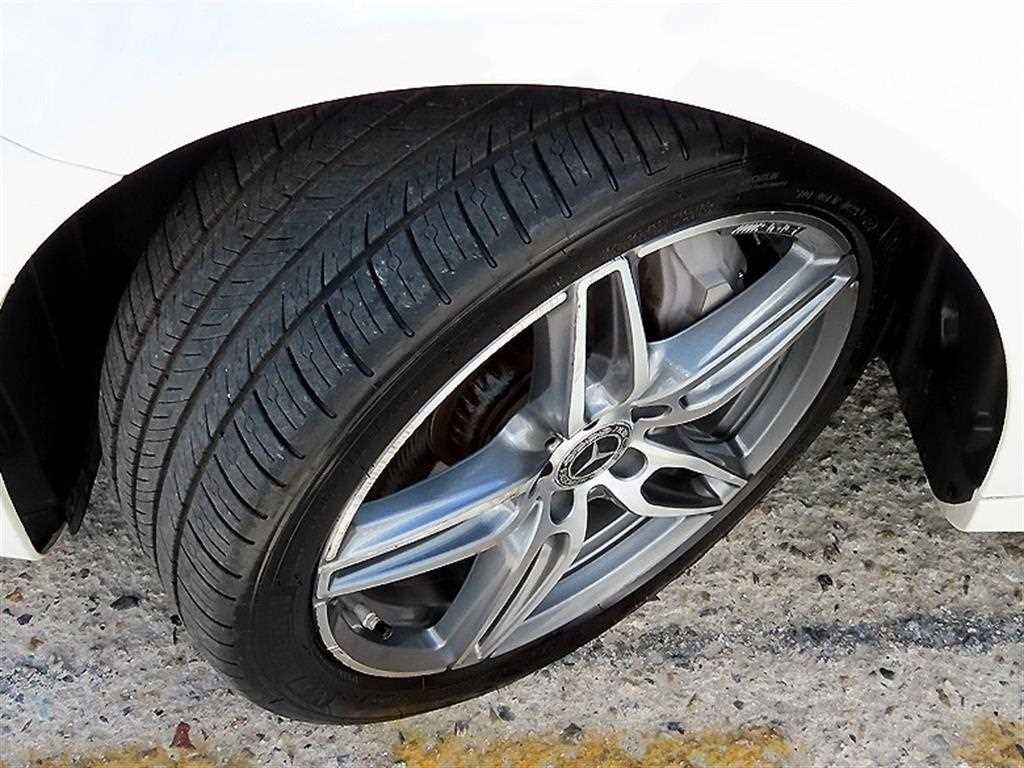벤츠 E 클래스 E-클래스 W213 E300 4MATIC 익스클루시브 이미지 20