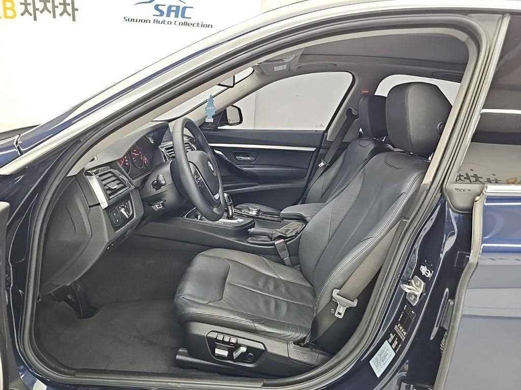 BMW 그란투리스모 3시리즈 GT (F34) GT 320D 럭셔리 이미지 11