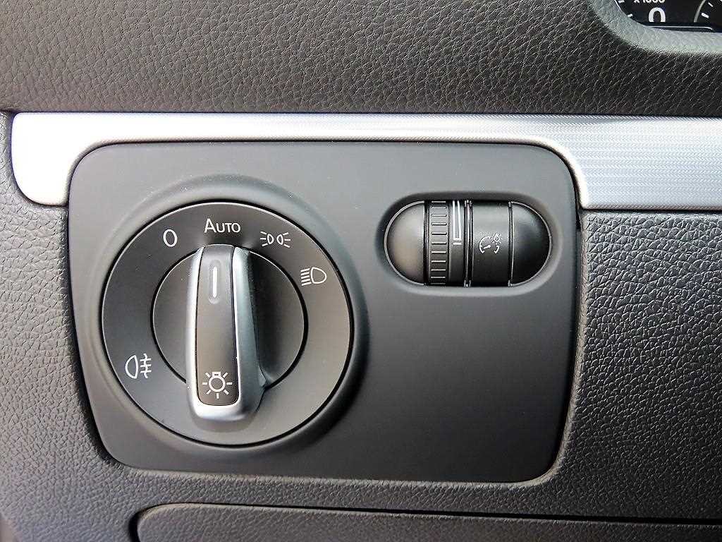 폭스바겐 시로코 2.0 TSI R 이미지 12
