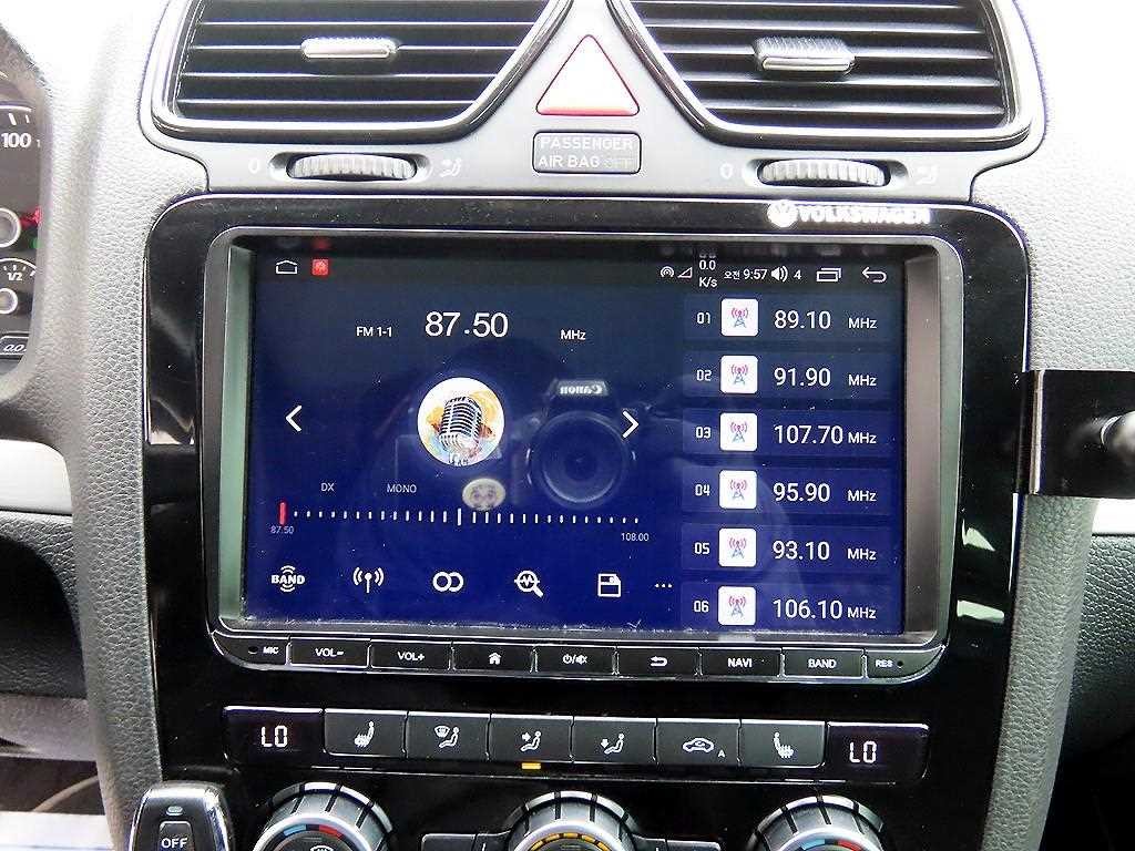 폭스바겐 시로코 2.0 TSI R 이미지 14