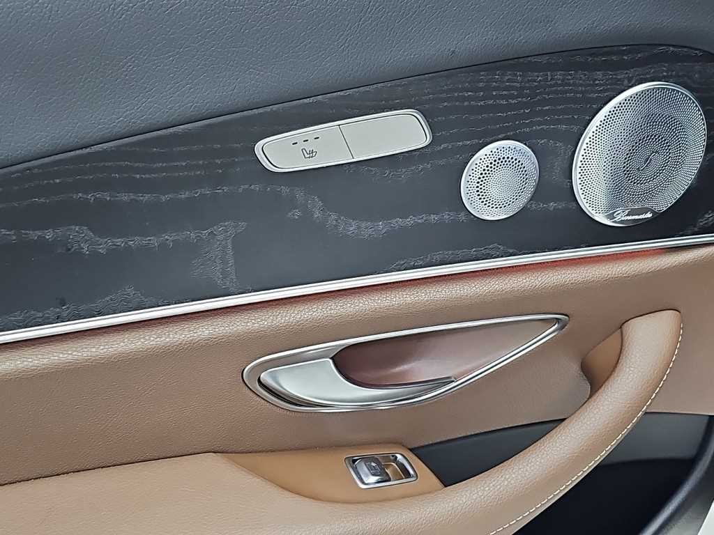 벤츠 E 클래스 E-클래스 W213 E300 4MATIC 아방가르드 이미지 13