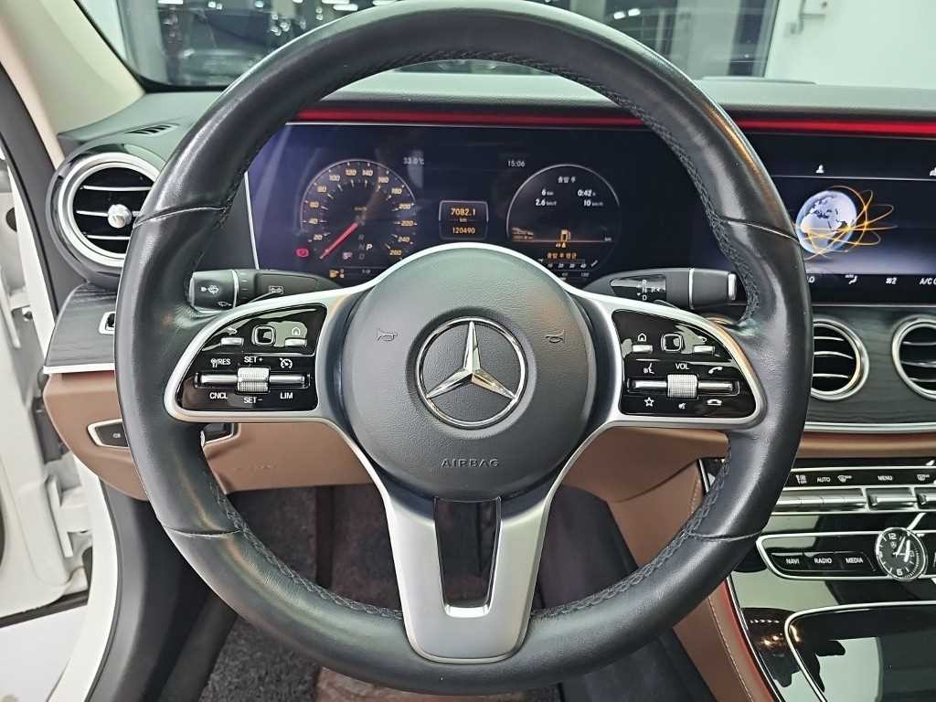 벤츠 E 클래스 E-클래스 W213 E300 4MATIC 아방가르드 이미지 9
