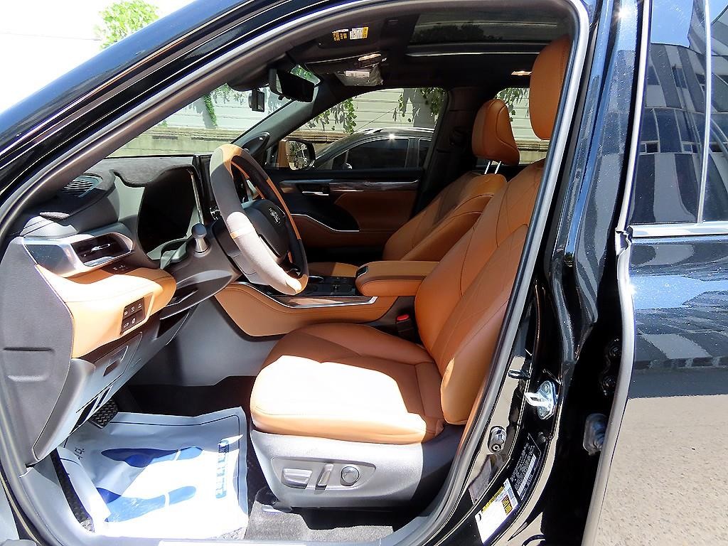 토요타 하이랜더 하이랜더 4세대 2.5 HEV 4WD 플래티넘 이미지 5