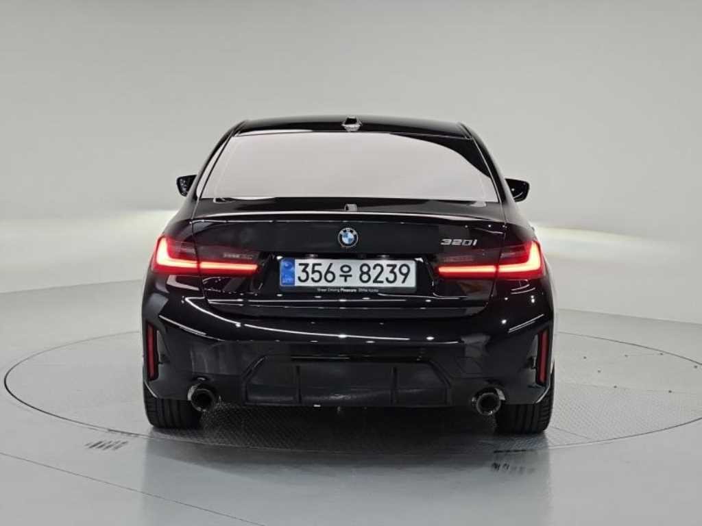 BMW 3시리즈 3시리즈 (G20) 320i M 스포츠 이미지 3