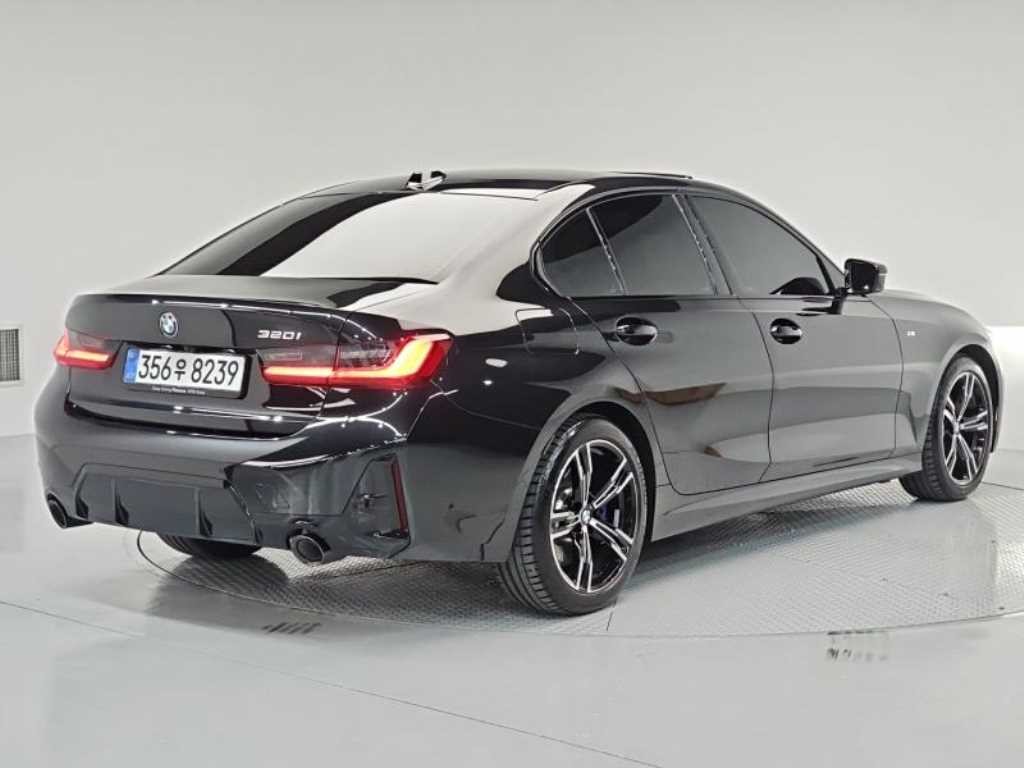 BMW 3시리즈 3시리즈 (G20) 320i M 스포츠 이미지 4