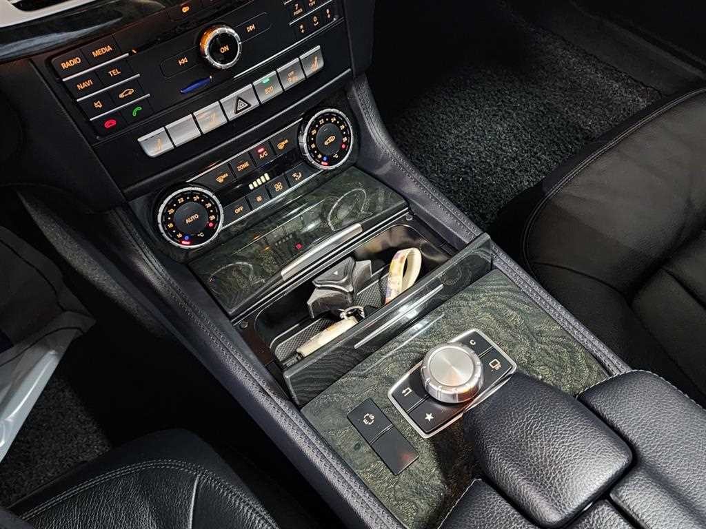 벤츠 CLS 클래스 CLS클래스 W218 CLS 250 블루텍 4MATIC 슈팅 브레이크 이미지 12