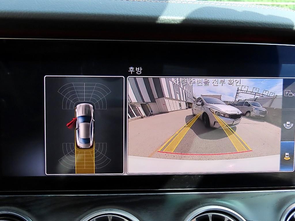 벤츠 E 클래스 E-클래스 W213 E220d 쿠페 이미지 14