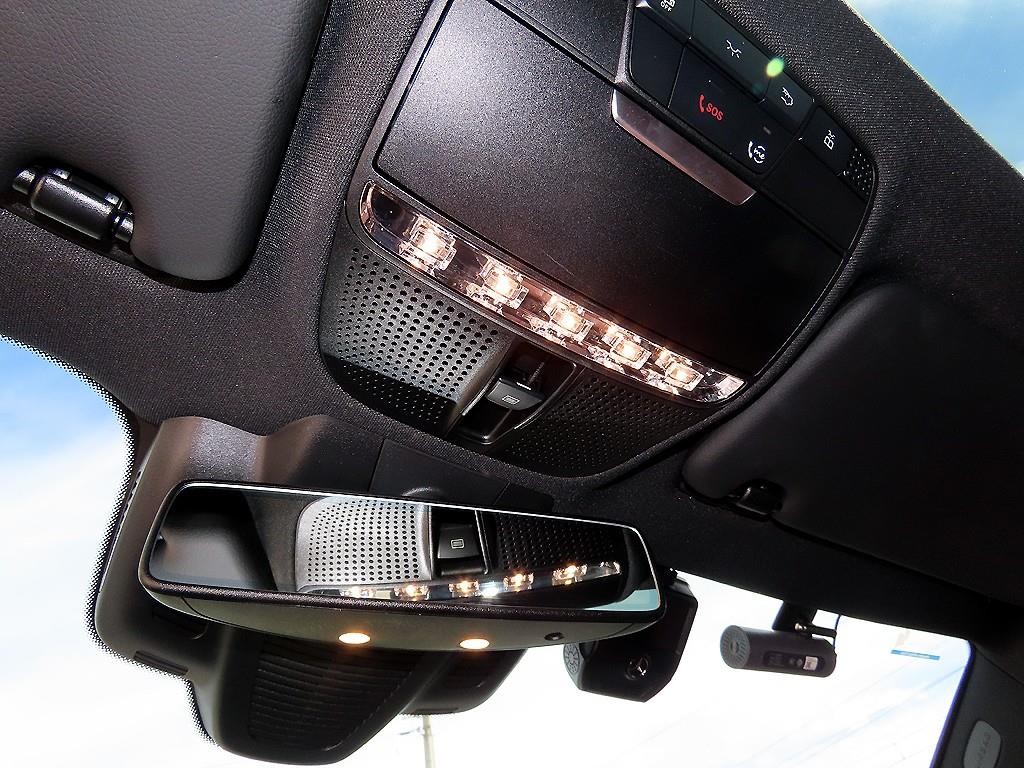 벤츠 E 클래스 E-클래스 W213 E220d 쿠페 이미지 15