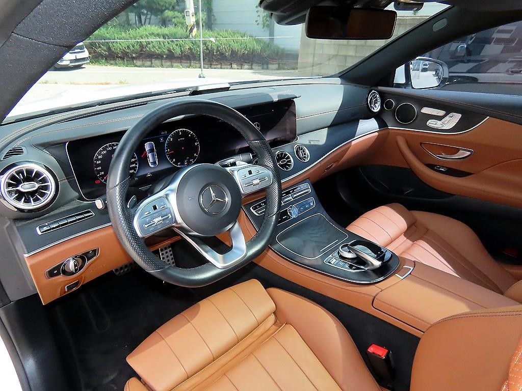 벤츠 E 클래스 E-클래스 W213 E220d 쿠페 이미지 7