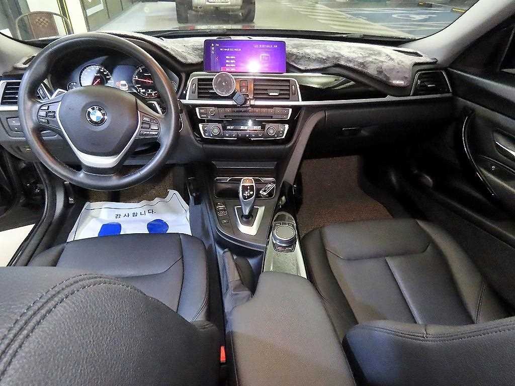 BMW 그란투리스모 3시리즈 GT (F34) GT 320D xDrive 이미지 10