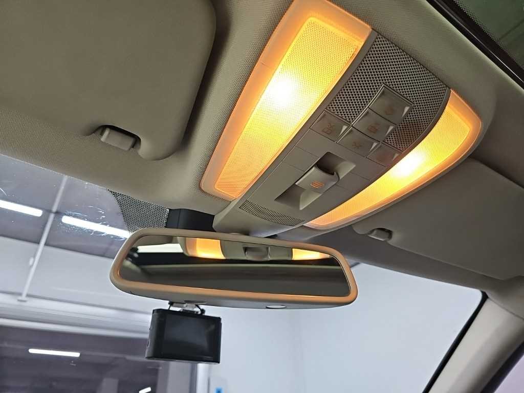벤츠 C 클래스 C클래스 W204 C200 CGI 이미지 16