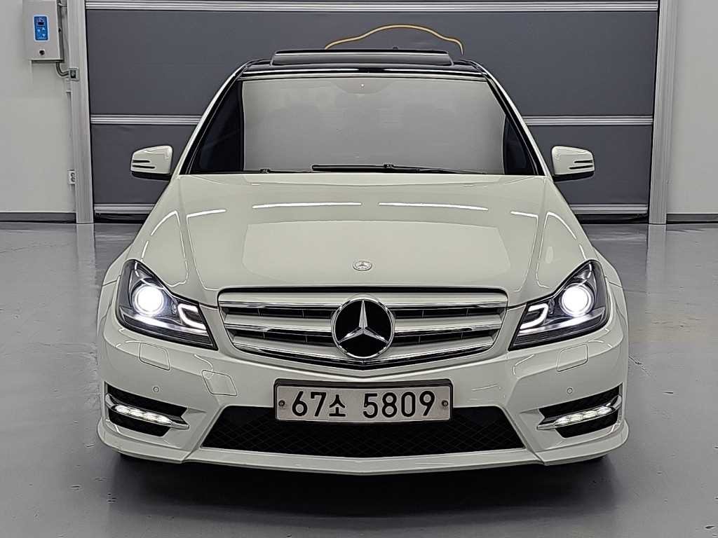 벤츠 C 클래스 C클래스 W204 C200 CGI 이미지 2