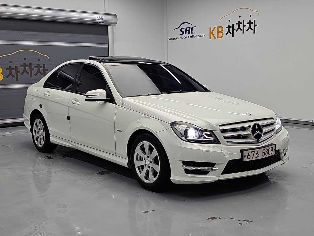 벤츠 C 클래스 C클래스 W204 C200 CGI 이미지 4