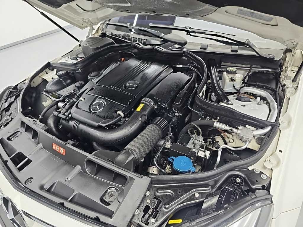 벤츠 C 클래스 C클래스 W204 C200 CGI 이미지 5