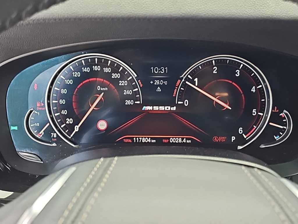 BMW 5시리즈 5시리즈 (G30) 520d xDrive M 스포츠 플러스 이미지 6