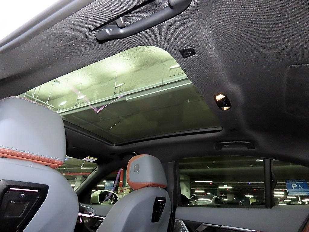 BMW 5시리즈 5시리즈 (G60) 550e xDrive M 스포츠 프로 이미지 17