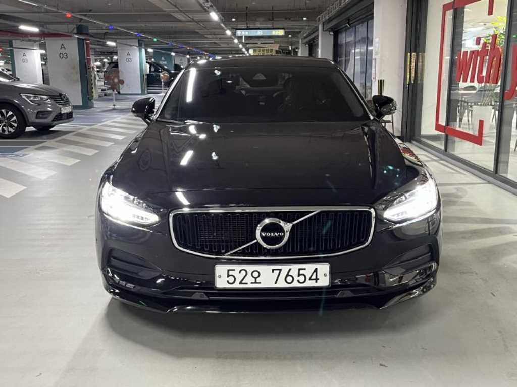 볼보 S90 T5 모멘텀 이미지 2