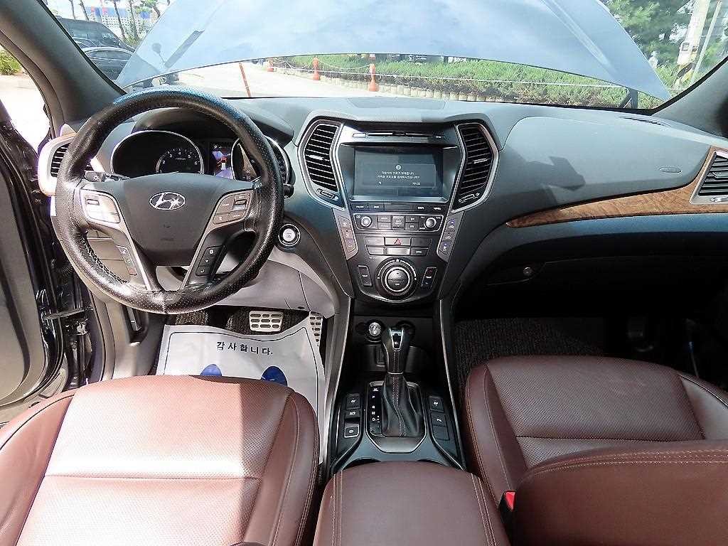 현대 맥스크루즈 더뉴맥스크루즈 3.3 V6 GDI 2WD 파이니스트 에디션 이미지 7