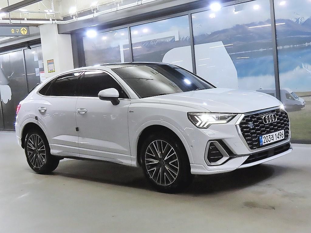 아우디 Q3 Q3 (F3) 40 TFSI 스포트백 콰트로 프리미엄 이미지 1