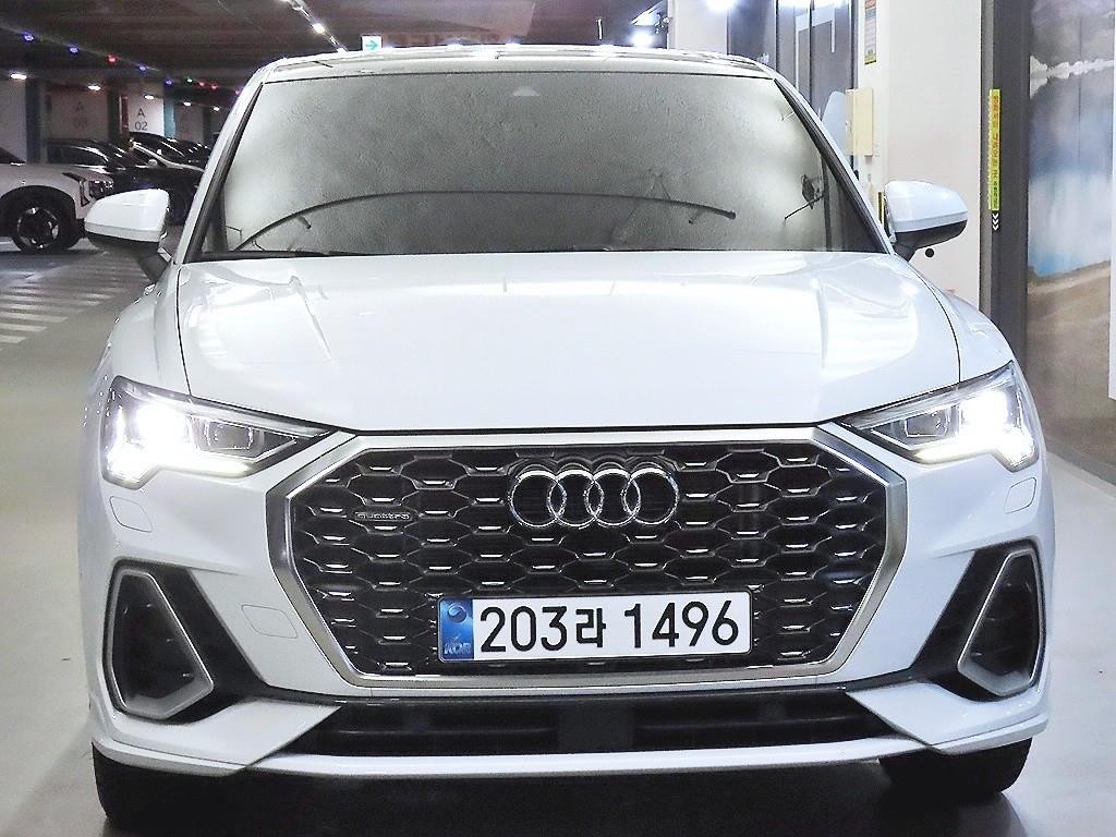 아우디 Q3 Q3 (F3) 40 TFSI 스포트백 콰트로 프리미엄 이미지 2