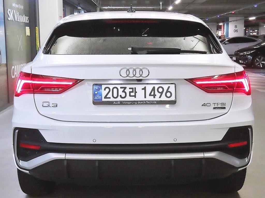 아우디 Q3 Q3 (F3) 40 TFSI 스포트백 콰트로 프리미엄 이미지 5