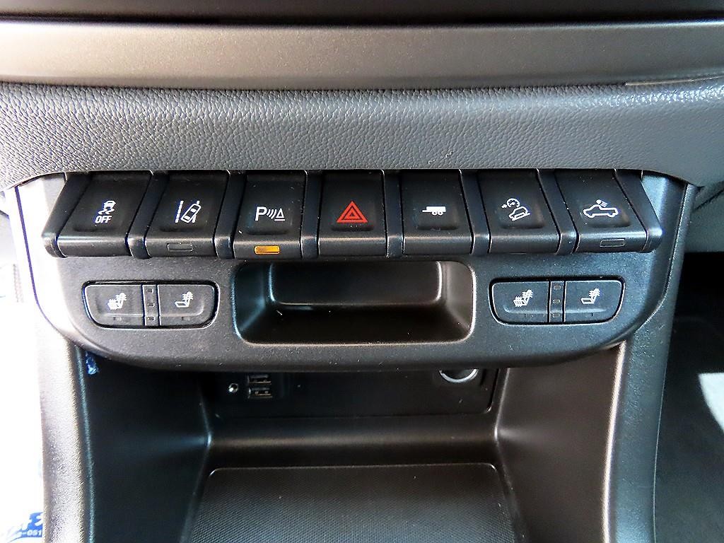 쉐보레 콜로라도 리얼 뉴 콜로라도 3.6 Z71-X 미드나잇 4WD 이미지 13