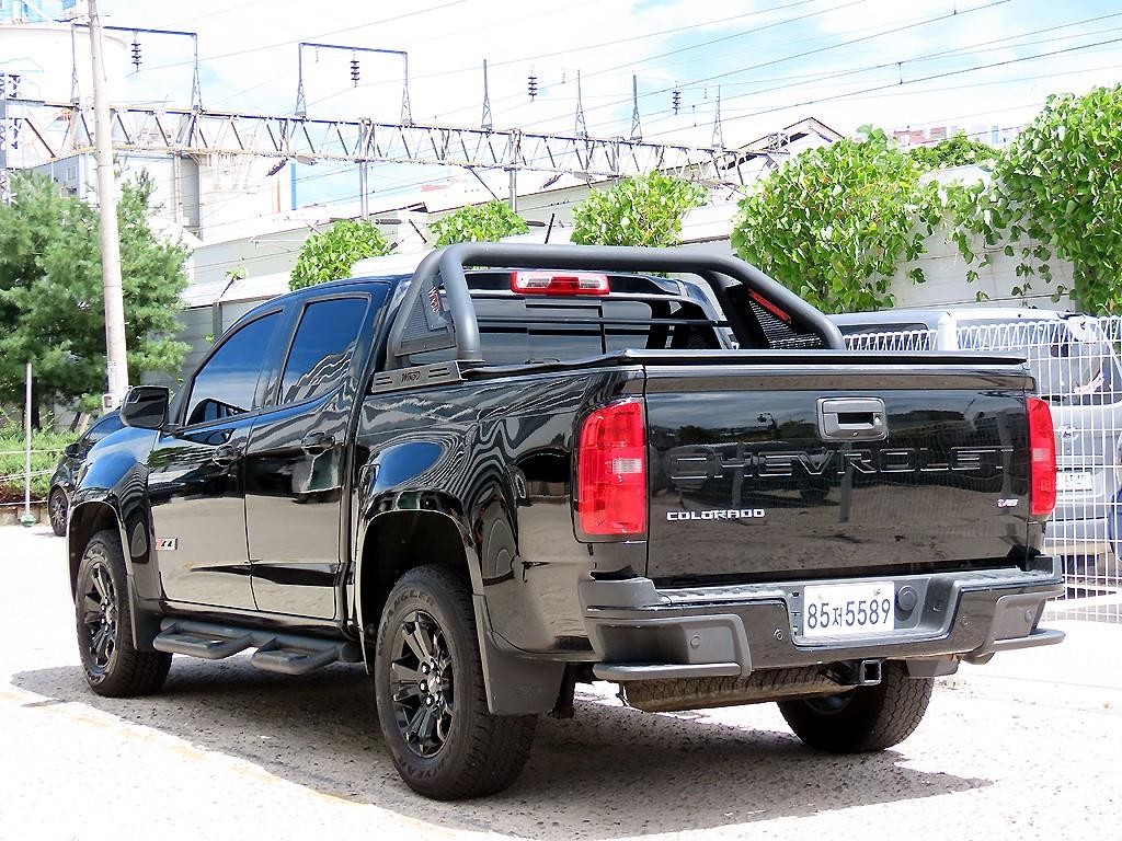 쉐보레 콜로라도 리얼 뉴 콜로라도 3.6 Z71-X 미드나잇 4WD 이미지 3