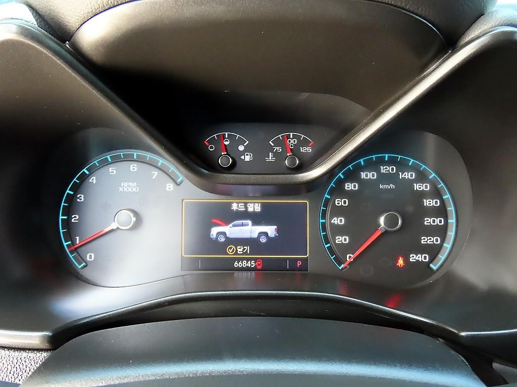 쉐보레 콜로라도 리얼 뉴 콜로라도 3.6 Z71-X 미드나잇 4WD 이미지 9