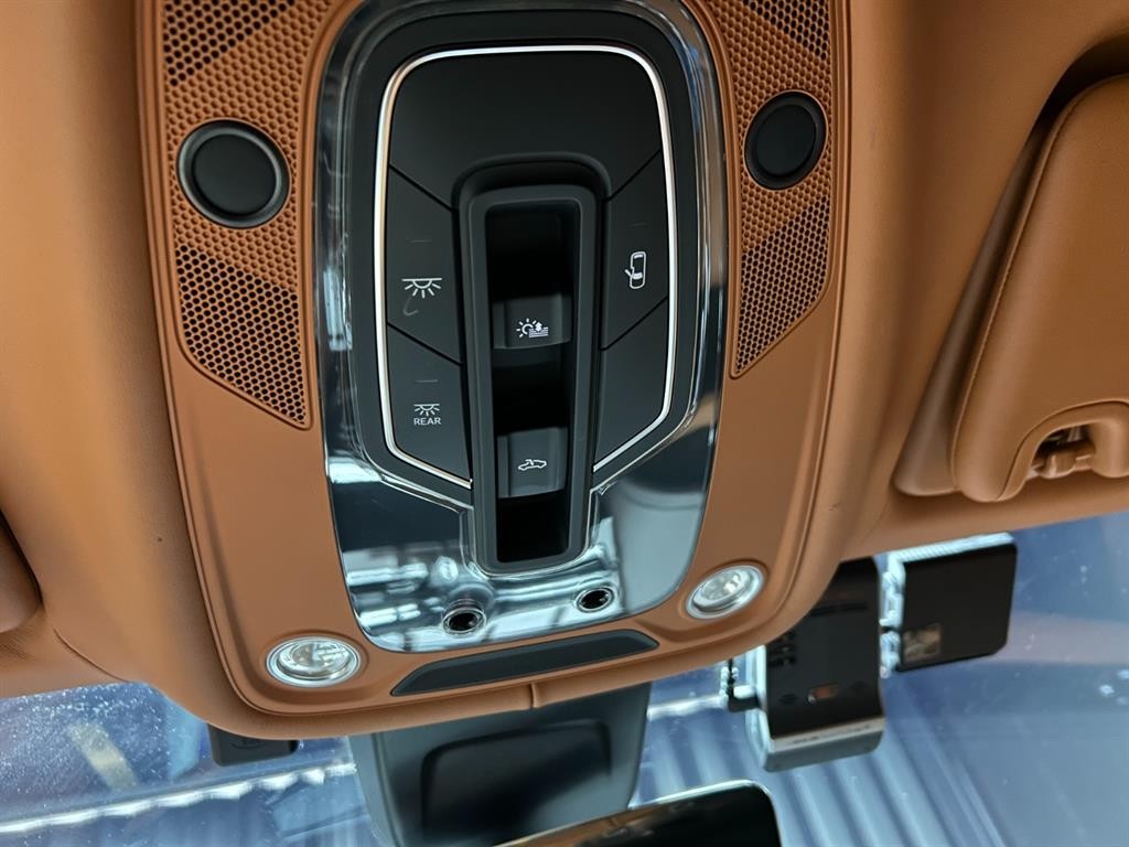 벤틀리 벤테이가 4.0 V8 이미지 12