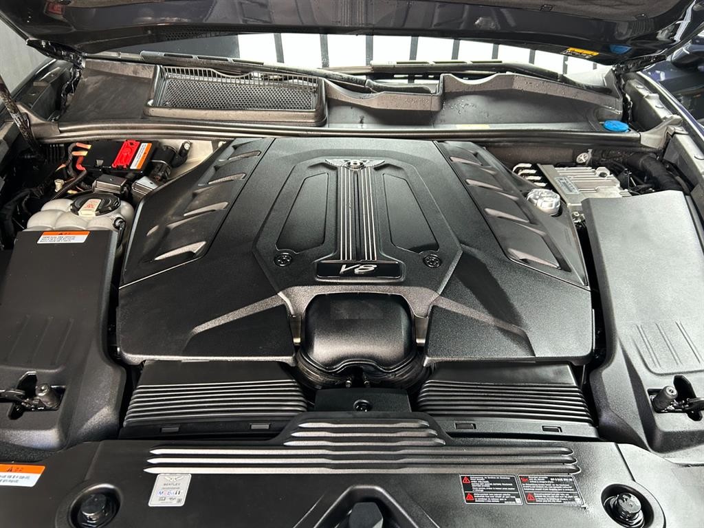 벤틀리 벤테이가 4.0 V8 이미지 17