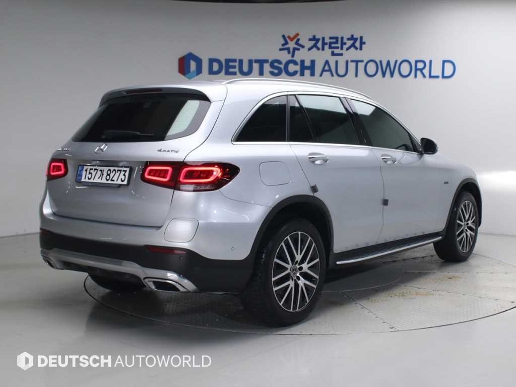 벤츠 GLC 클래스 GLC클래스 X253 GLC 300 e 4MATIC 이미지 2