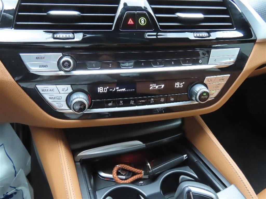 BMW 5시리즈 5시리즈 (G30) 520i M 스포츠 이미지 7