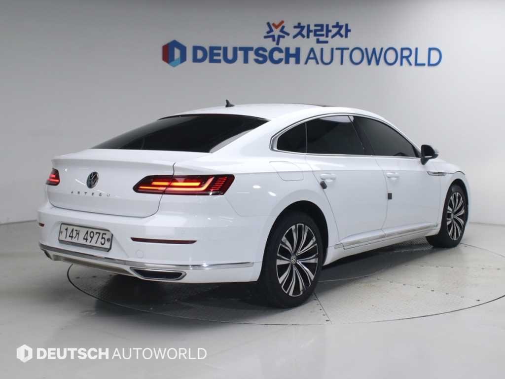 폭스바겐 아테온 2.0 TDI 엘레강스 프리미엄 이미지 2