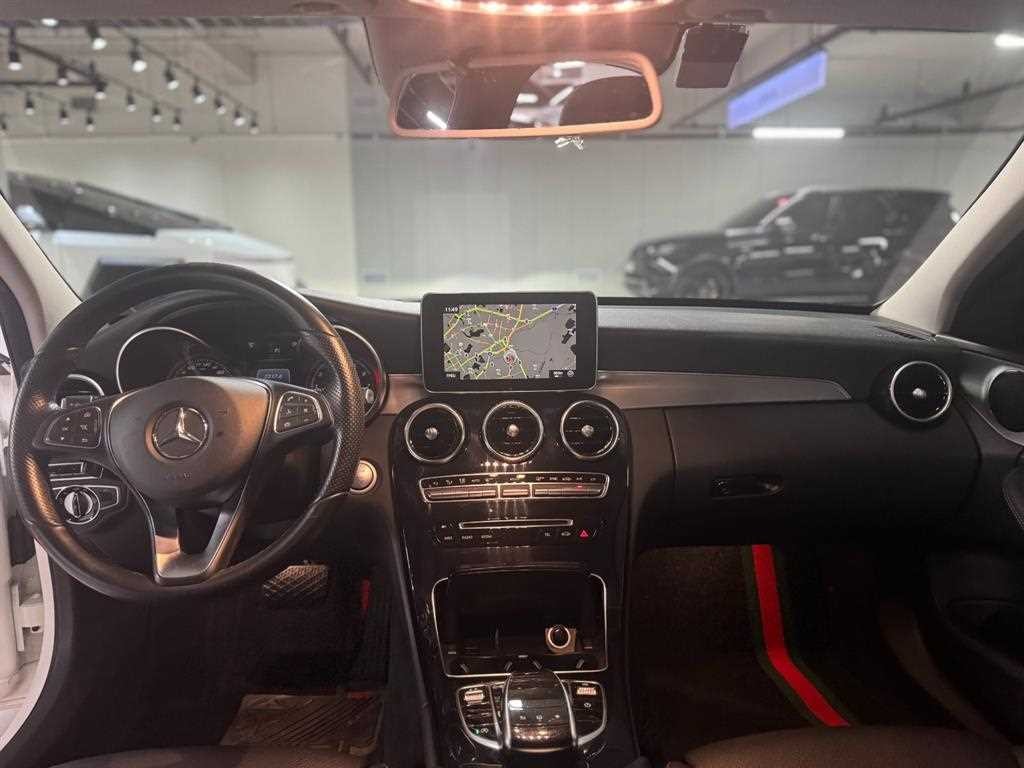 벤츠 C 클래스 C클래스 W205 C200 아방가르드 이미지 10