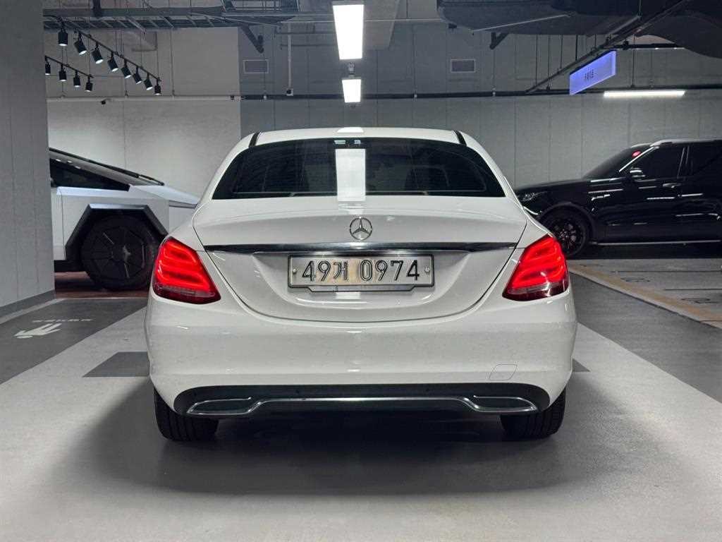 벤츠 C 클래스 C클래스 W205 C200 아방가르드 이미지 3