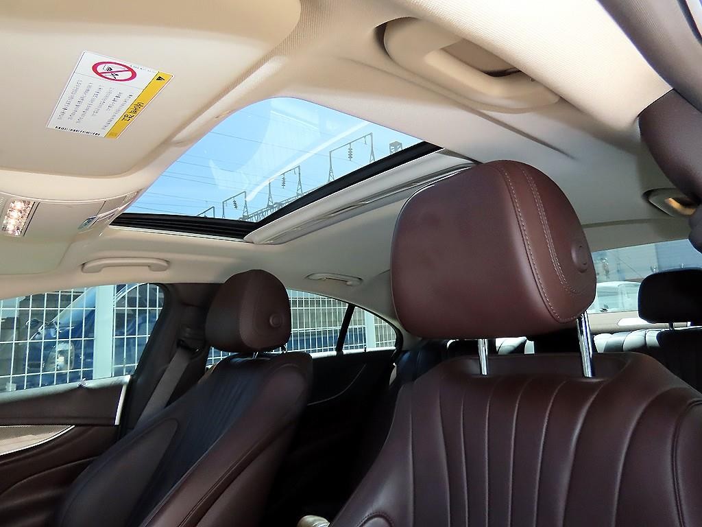 벤츠 CLS 클래스 CLS클래스 C257 CLS 300d AMG Line 이미지 16